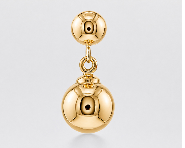 After: AI Jewelry Retouching