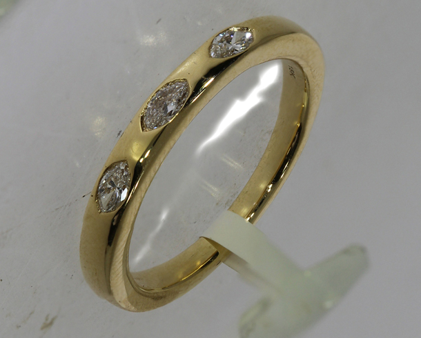 Jewelry Photo Editing – before example: Simple Band Retouching